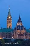 bild Daemmerung Nepean Point Parliament Hill Ottawa Kanada