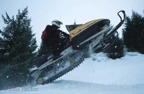 Winter Snowmobile Abenteuerurlaub Kanada