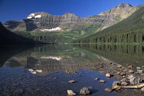 Cameron Lake Ufer Waterton Lakes