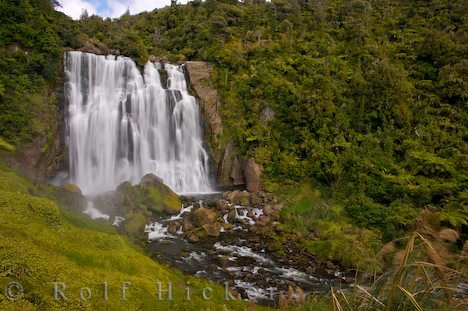 Marokopa Falls Neuseeland Reisebild