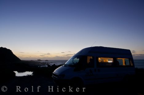 Nachtaufnahme Camper Idylle Sonnenuntergang