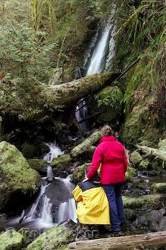 Entspannung Am Wasserfall