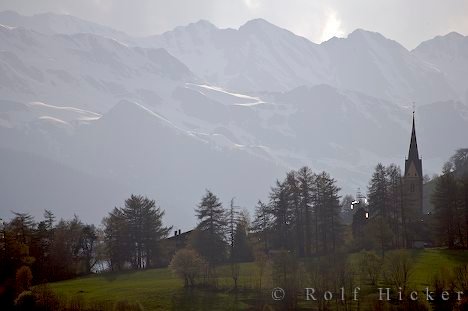 Kirche Sterzing Berge Wiesen