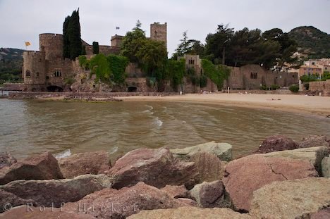 Chateau De La Napoule Am Strand Der Cote D Azur Frankreich