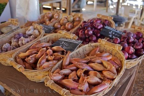 Zwiebeln Und Schalotten Markstand Lebensmittel Der Provence Frankreich