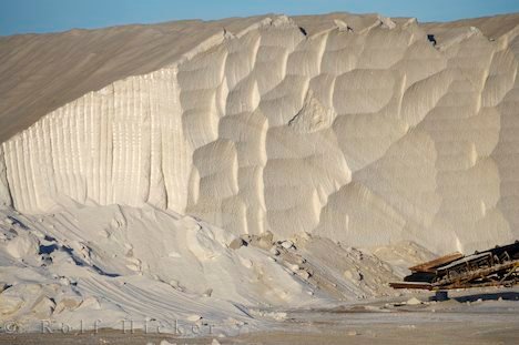 Salzberg Saline Salzindustrie Camargue Frankreich