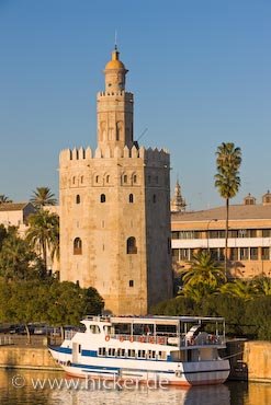 Torre Del Oro Goldturm Sevilla Andalusien Spanien