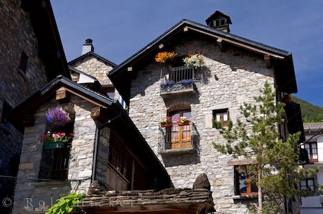 Stein Haus Balkon Torla Pyrenäen Spanien