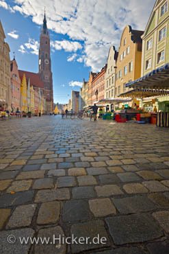 Bunte Giebelhaeuser Kirchturm Martinskirche Altstadt Landshut