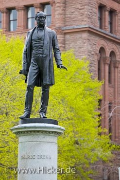 Statue George Brown Toronto Kanada