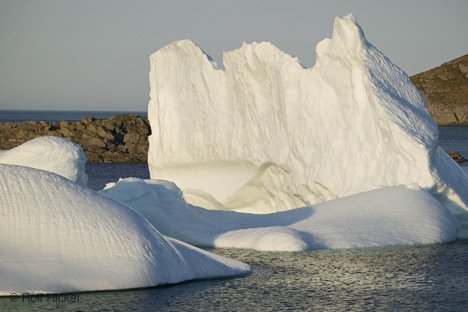 Gletscherstuecke Groenland Kueste